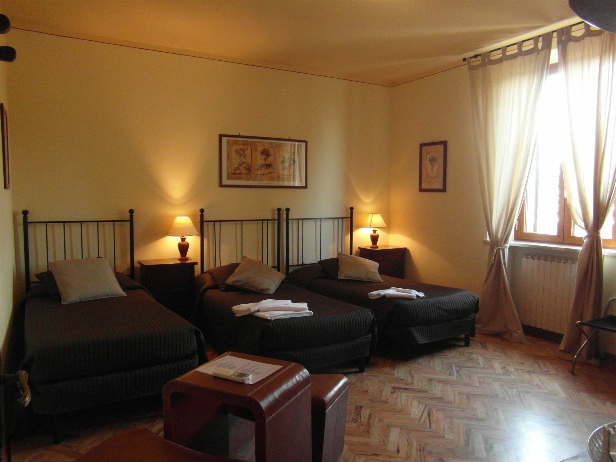 B&B Gli Archi Siena Buitenkant foto
